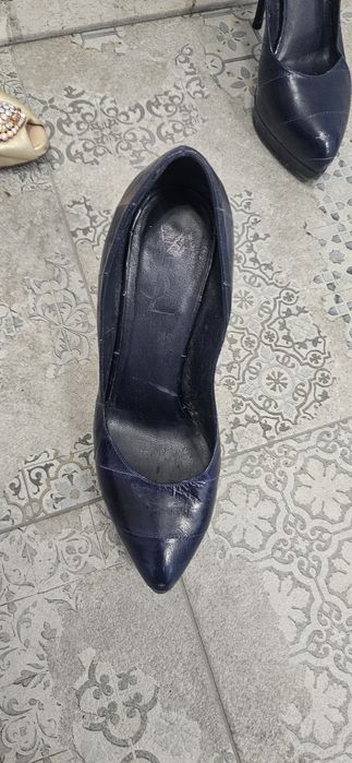 Дамски оригинални обувки 39ти номер