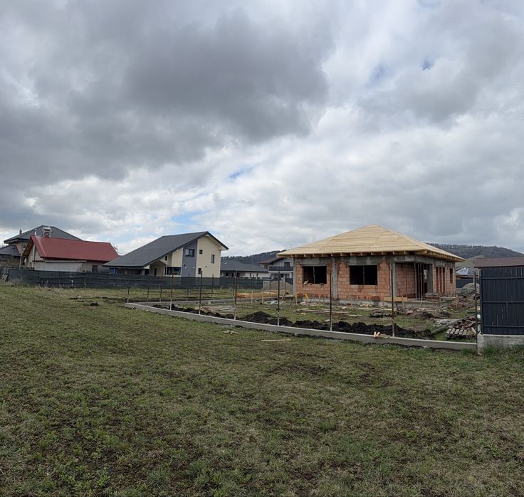 Executam lucrari in constructii!