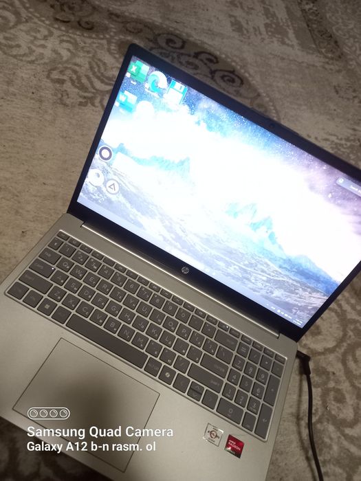 Noutbook .hp athlon yangi.studentlar uchun.1hafta ishlangan