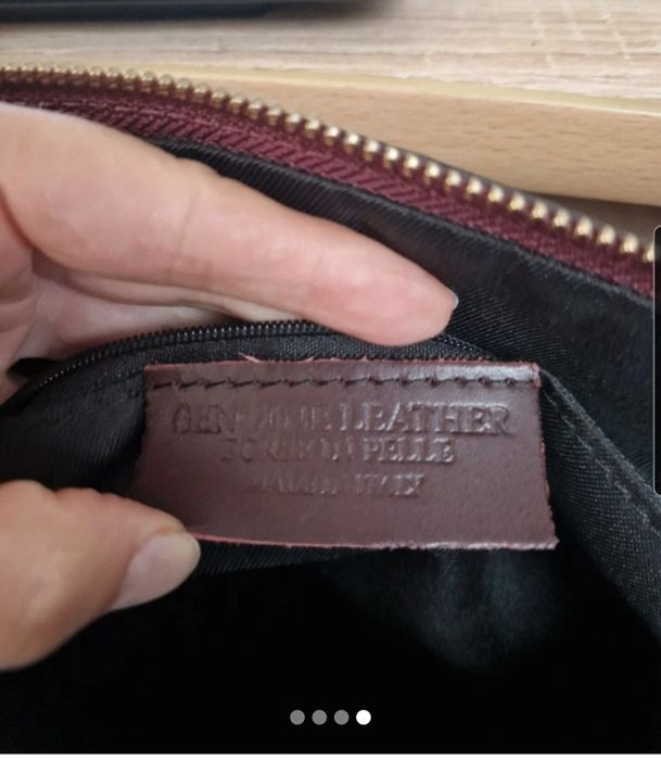 Poșetă din piele naturală burgundy