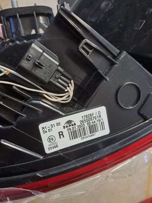 Lampa stop, tripla logan, clio 4/ 5, megane 4. Far arkana. Aripa dr duster