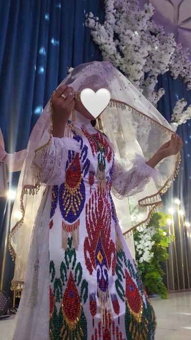 Ansambllar srochni sotiladi