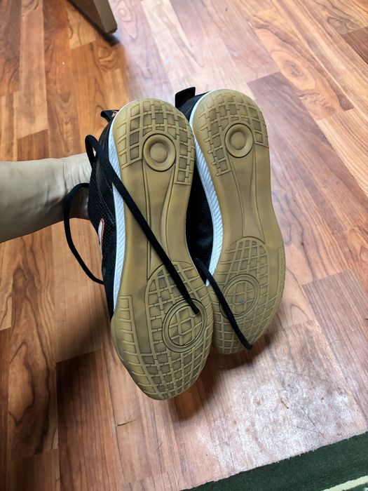 Demix , футзальные кроссовки