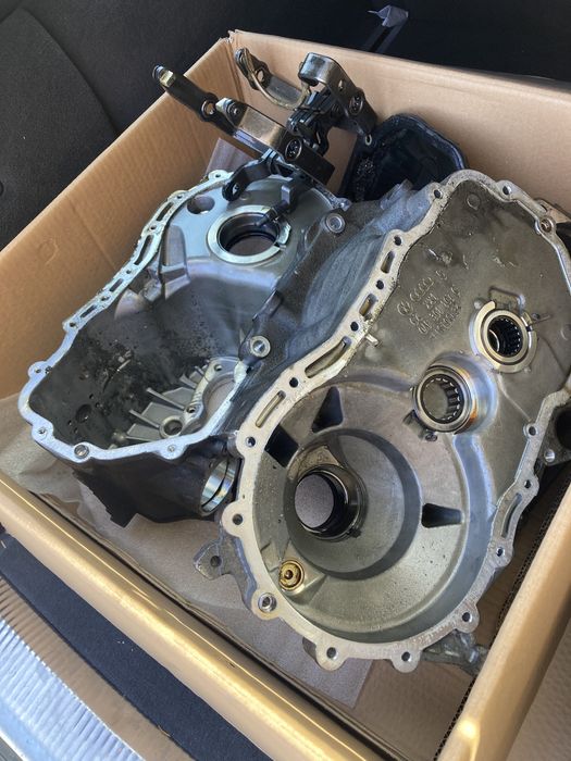 Продавам скоростна кутия на части Golf 5 1.6 fsi 5 ск.GYT LVQ JHT FCH