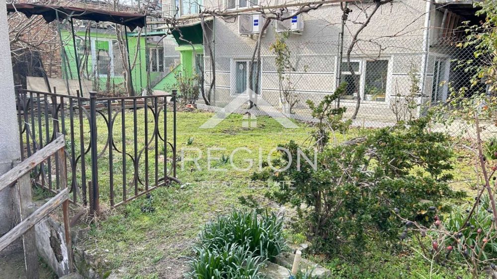 Дава се под наем Къща в Варна, Трошево - 50 кв.м за 408 € - Снимка #13