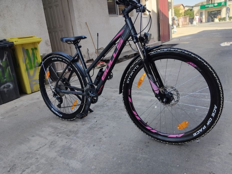 Vând bicicleta Bulls din aluminiu pentru damă