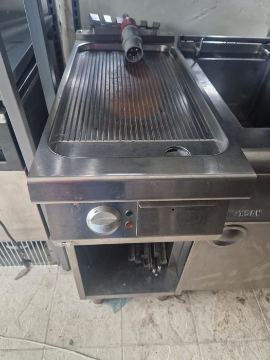 Gratar electric la.380v, neted sau striat