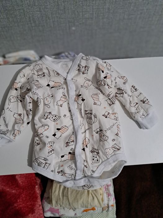 Продам детские вещи до 2 х месяцев