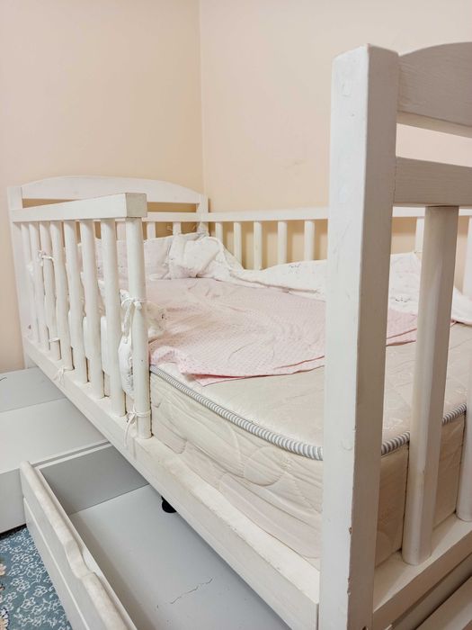 Кровать детская с матрасом