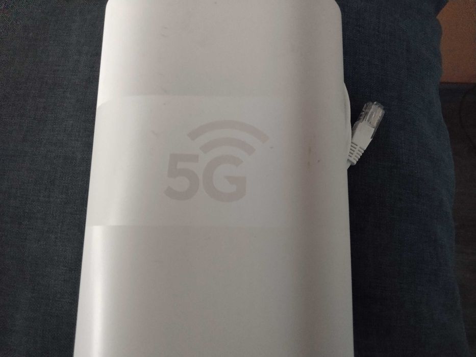 последен модел 5Gрутер за мобилен интернет за сим  карти на Иетел