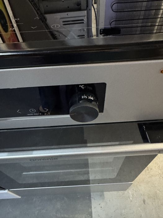 Aragaz electric 50cm Gorenje GEIT5C61SPG cu plită cu inducție
