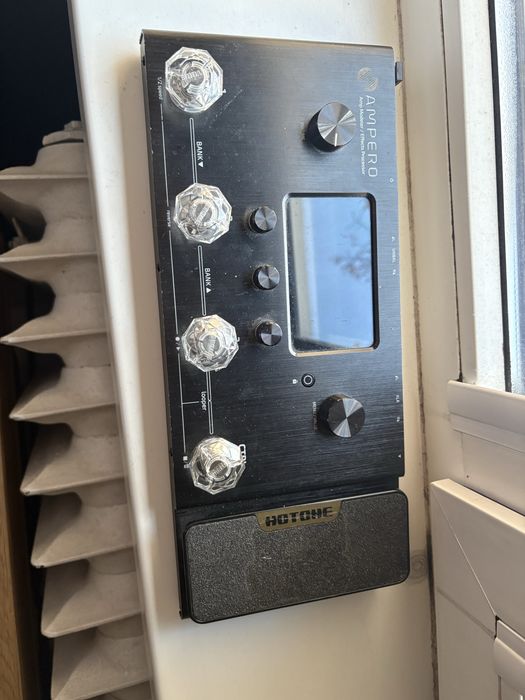 Pedala de efecte pentru chitara HOTONE AMPERO. PRETUL ESTE NEGOCIABIL