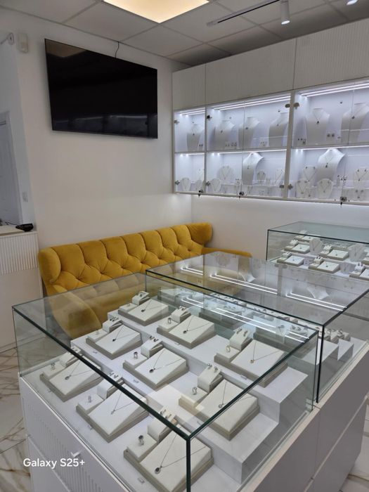 Оборудване магазин за бижута