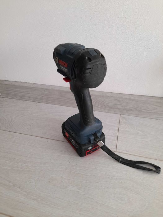 Bosch GDR 18V-160 импакт