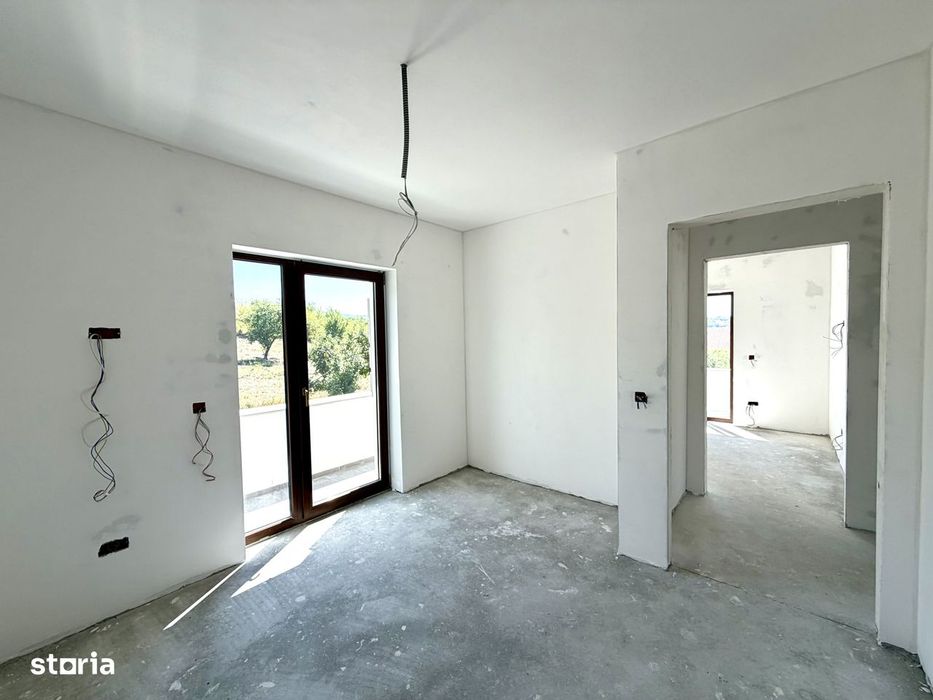 Casă modernă P+E 115 mp utili, 640 mp teren cartier Sărmaș