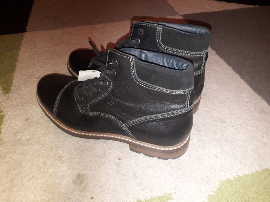 Ghete de piele marimea 42 fabricatie 2020 import Suedia