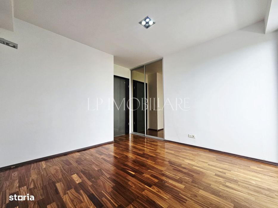 Apartament 4 camere de vanzare - Iancu Nicolae, Pipera