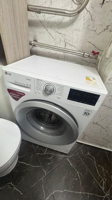 Продам стиральную машинку на 7 кг