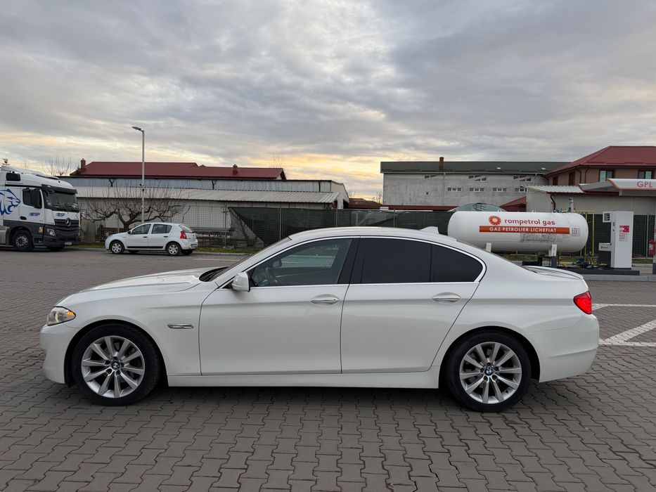 BMW Seria 5 520d F10