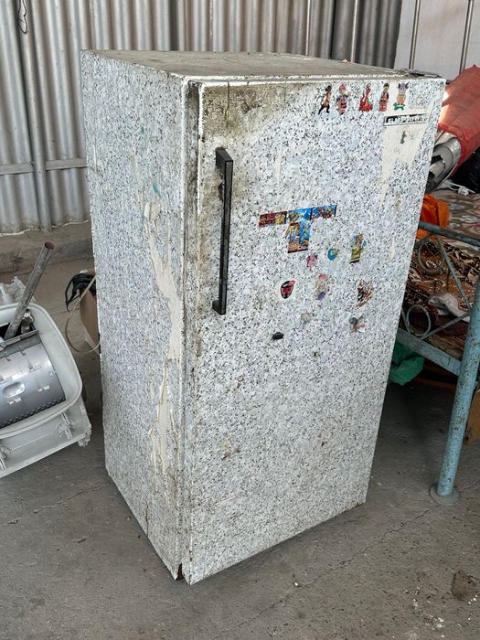 Холодильник советский