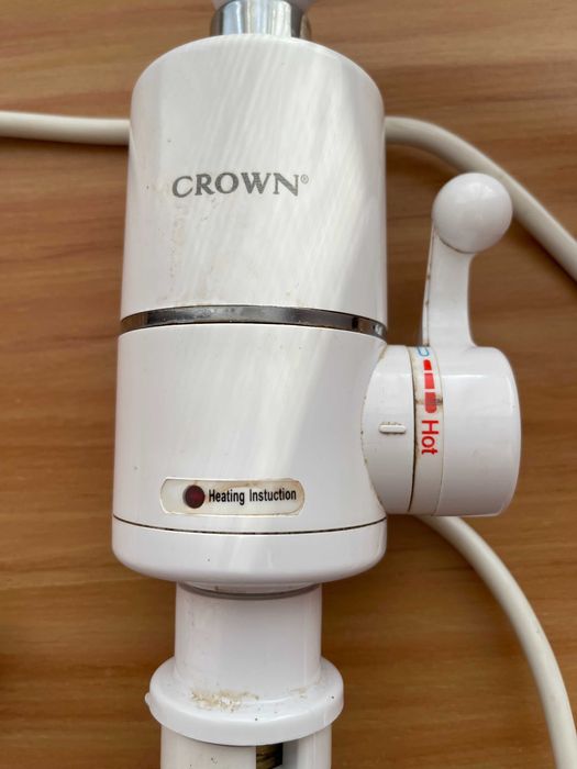 Смесител с нагревател Crown