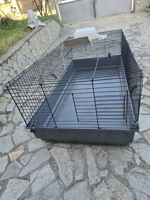 Голяма клетка за зайци, малки кученца, морски свинчета. Размер 140/70