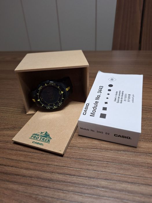 Часовник Casio PRG-300-1A9