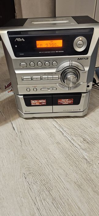 Combina  muzicala aiwa