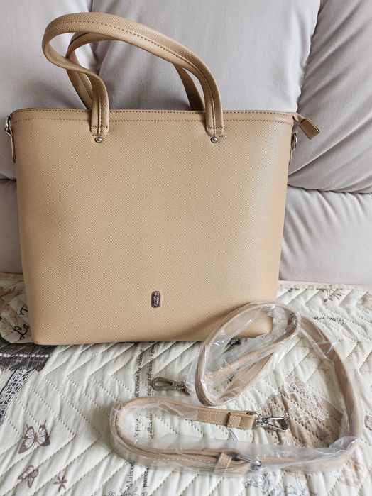 Нова бежава чанта