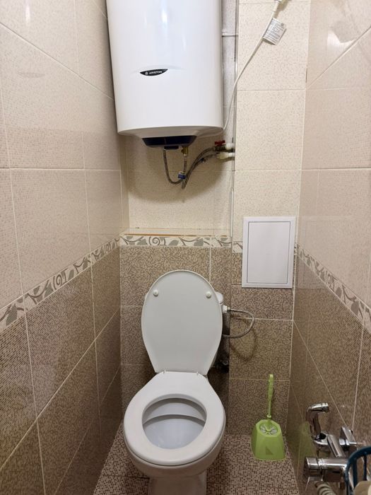 Срочно продам 3х,Васильковка,71кв