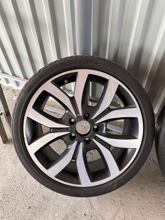 Roti  Mercedes Benz A class C class 18  225 40 18 pirelli