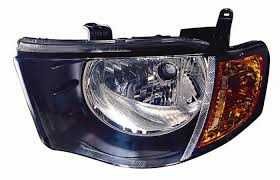 Фара передний MITSUBISHI  L200