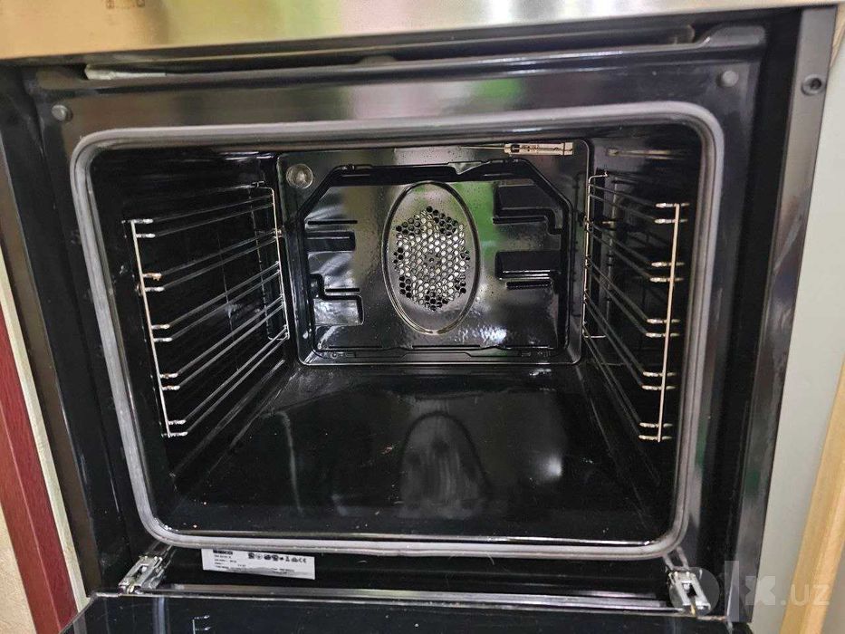 Электрический духовой шкаф Beko OIE 22101
