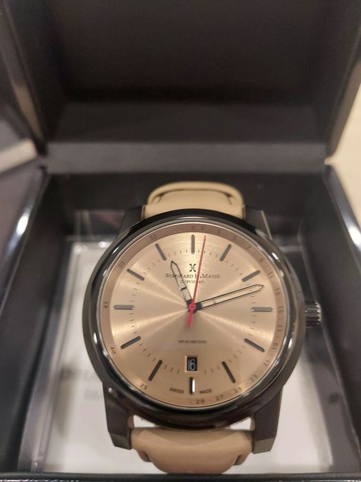 Продаю часы швецарские