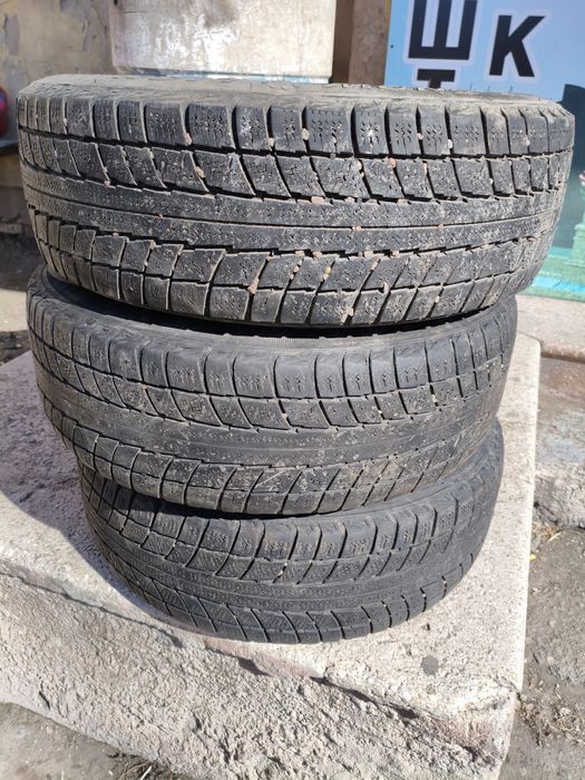 Продам шины 185/65/15 Triangle