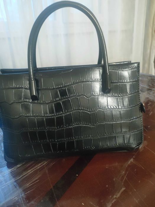 Продам клатч женский, абсолютно новый