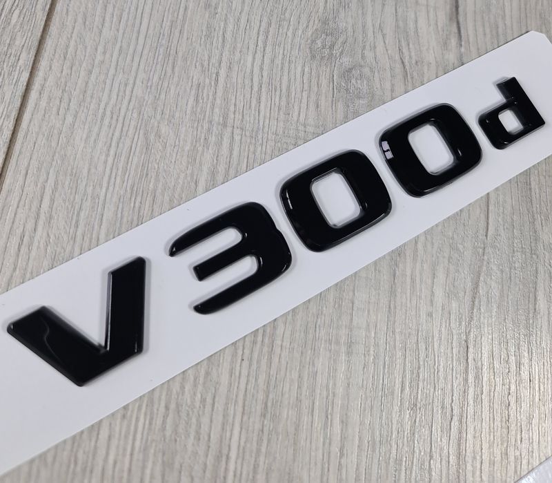 Emblema-Sigla-Logo-Mercedes-V250d-V300d-V-Class-Neagra-Lucios-Black