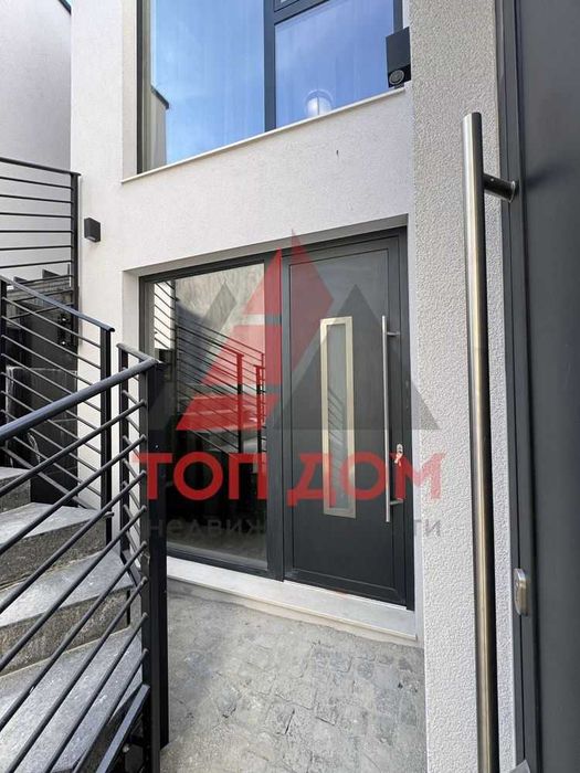 Дава се под наем Двустаен апартамент в Варна, Колхозен пазар - 60 кв.м за 688.5 € - Снимка #12