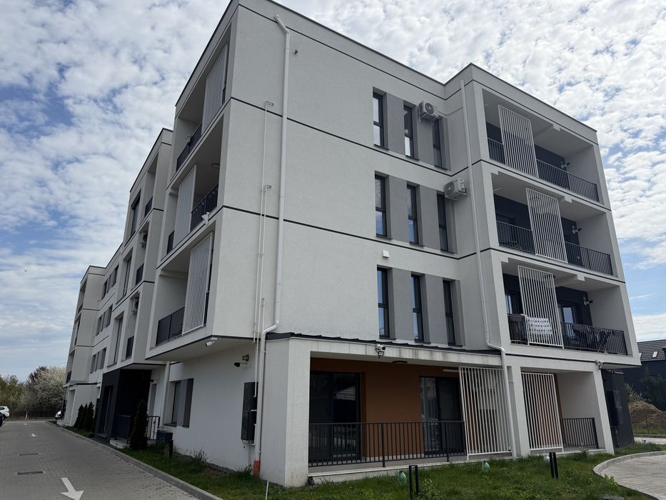 Inchriez apartament 2 camere