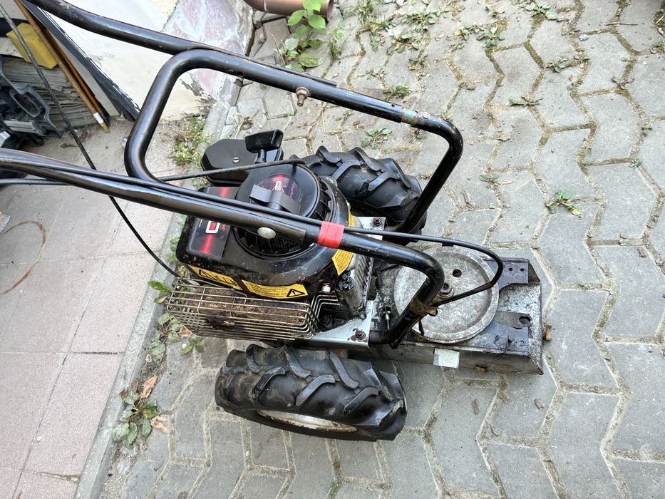 Motocositoare cu motor Briggs & Stratton Sprint 40