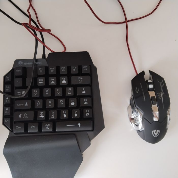 Клавиатура с мышкой