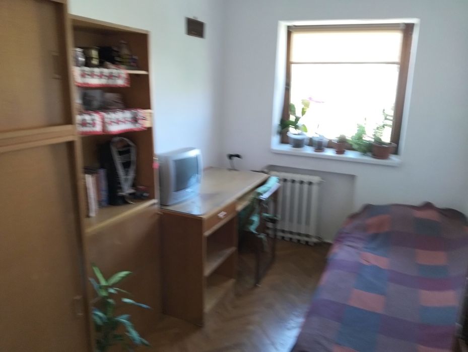 Vând apartament 3 camere PB et.3/4 str.Sovata, Rogerius.