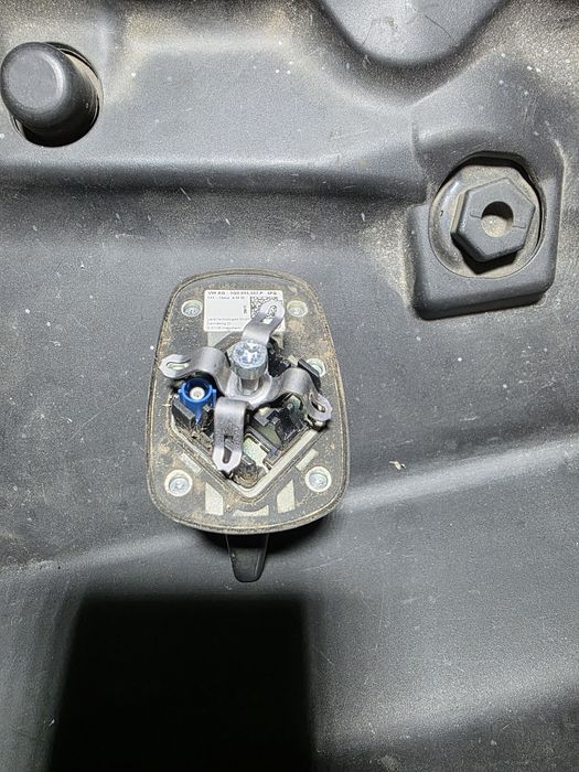 GPS антена Vw passat B8