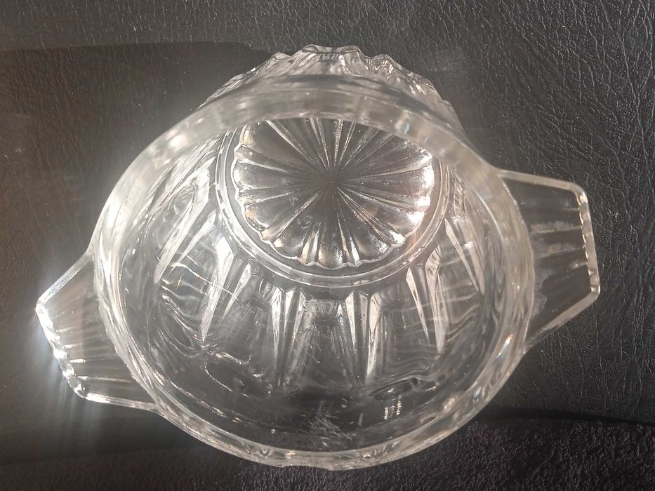 Стъклена Ледарка с дръжки - САМО 4 лв.