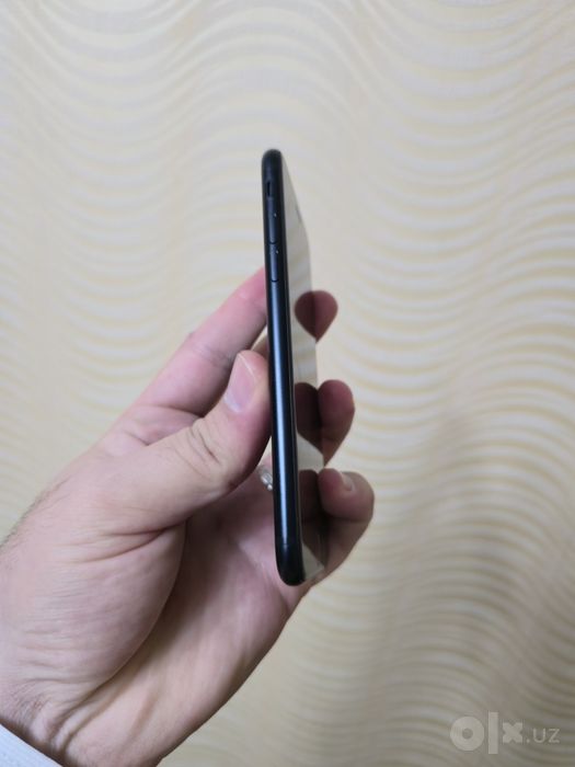 Продается iphone SE 3rd 2022