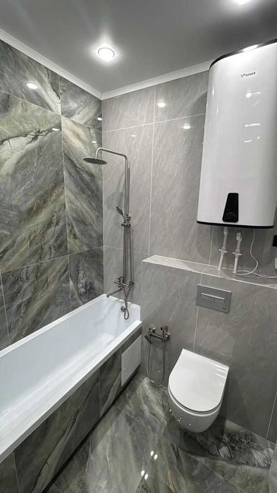 2 комнатная ,крыша двускатная