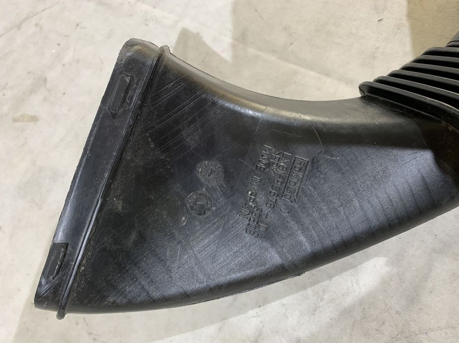 Canal aer pe trager, Ford Kuga III, 2020, 2021, 2022, 2023, 2024, cod origine OE LX61-9E635-A.