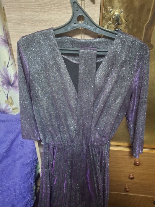 Продам праздничное платье