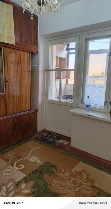 Navaoiy shahrida 1 xona uyimiz sotiladi arzon narhda