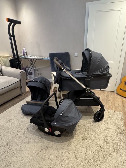 Продам коляску новую